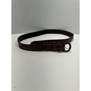 Embossed Pattern Brown Leather Belt Mens 44” Long‎ Leaves Animals Leaf